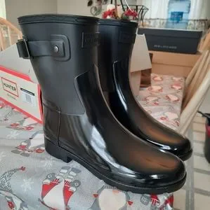 新品未使用　ハンター　WOMENS REFINED TALL GLOSS DUO Amazon.com | Hunter Footwear Women's Refined Tall Gloss Rain